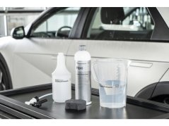 Koch Chemie Hydro Plast Care – Koncentrát na ošetrenie plastov a gumy 1 l (vaniľová vôňa)